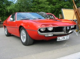 Раритетная модель Alfa Romeo Montreal выставлена на продажу