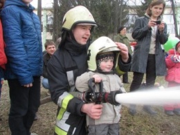 В Сумах дети овладевали азами профессии спасателя на фестивале «City work fest» (ФОТООТЧЕТ)