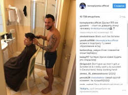 Полузащитник "Динамо" попробовал себя в роли парикмахера в сборной Украины по футболу