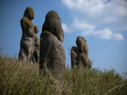 Легенды Запорожья: удивительная история каменных баб (ВИДЕО)