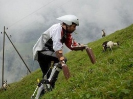 Британец на три дня поселился среди коз в горах Швейцарии