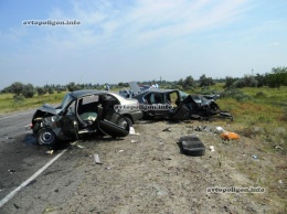 Херсонщина: в ДТП с BMW-735 и ЗАЗ Lanos погибли три человека. ФОТО