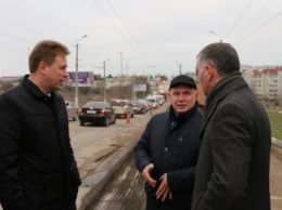 Овсянников поручил ускорить ремонт севастопольских дорог