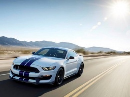 Владельцы Shelby Mystang GT350 подают в суд на Ford