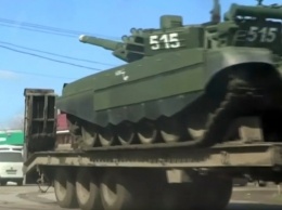 СМИ показали российские танки у украинской границы