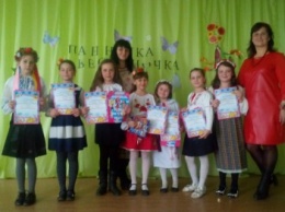 В школе поселка Шевченко провели развлекательную программу «Панночка - весняночка»