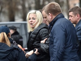 Мария Максакова дала первые комментарии по поводу убийства супруга Дениса Вороненкова