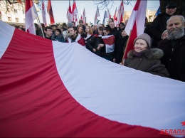 Беларусь отмечает День воли - в центре Минска автозаки, задержан один из лидеров оппозиции