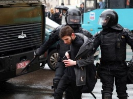 ЕС призвал Беларусь освободить задержанных граждан