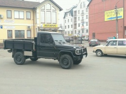 Пикап из скорой помощи: в Украине засняли необычный Mercedes G-Class