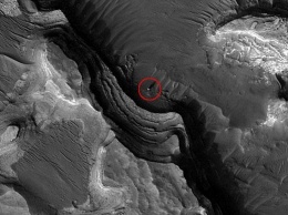 Уфологи обнаружили на Марсе гигантские башни