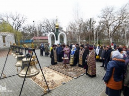 Митрополит Агафангел освятил колокола восстановленного болградского храма