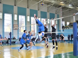 Волейболисты «Днепра» выбираются из бездны