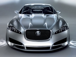 Компания Jaguar разрабатывает седан XE с удлиненным кузовом