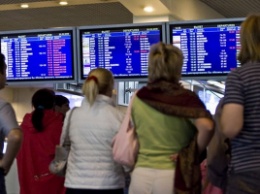 Расписание летнее, погода зимняя: в московских аэропортах отменяют рейсы