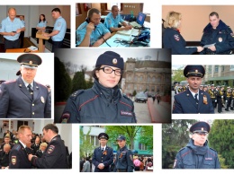 Полиция Керчи поздравляет сотрудников дежурных частей с Днем образования службы