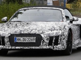 Немцы вывели на тесты открытую версию Audi R8 нового поколения