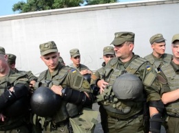 МВД усилило безопасность дипломатических представительств в связи с обстрелом консульства в Луцке