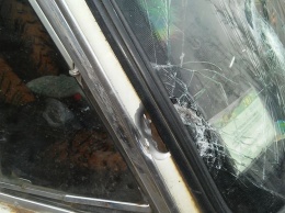 Снайпер боевиков обстрелял гражданский автомобиль в районе Жованки - глава ВГА Зайцево