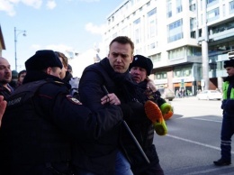 В России суд отказался отменять арест Навального