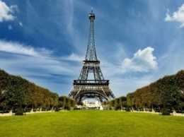 В этот день в Париже состоялось торжественное открытие Эйфелевой башни