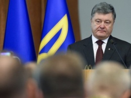 Президент вручил ордер на квартиру жене погибшего Героя Украины Кизило