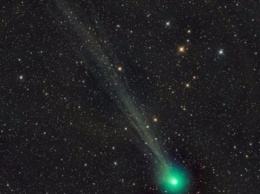 Комету, подлетевшую к Земле, можно увидеть при помощи бинокля