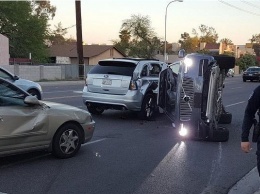 Беспилотное такси угодило в первую аварию