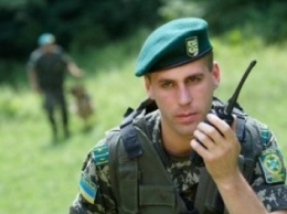 МЧС России: Украинские пограничники и представители ОБСЕ осмотрели "гумконвой"