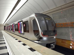 В московском метро вагоны поездов оснастят видеомониторами