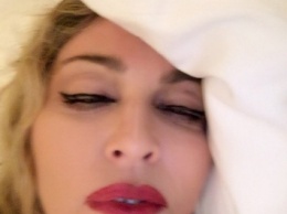 Мадонна разочаровала поклонников постельным фото