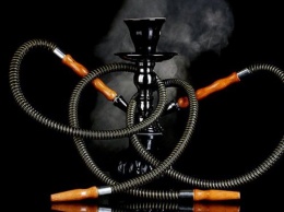 Ученые: Электронагреватели кальяна вредят здоровью курильщиков