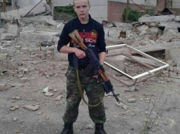 Война на Донбассе: волонтеры показали фото малолетнего "ополченца"