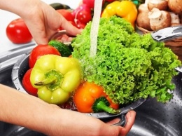 Эксперты установили главные причины, по которым мыть овощи и фрукты - необходимо