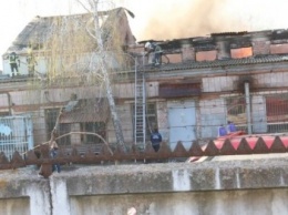 Во время пожара на складе в районе Бобровицы погиб один из рабочих