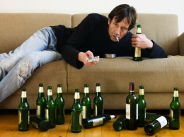 Пьянство может стать причиной быстрого ухудшения памяти в старости