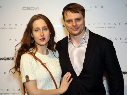 Александр Носик гуляет с подругой жены Анастасией Крайновой