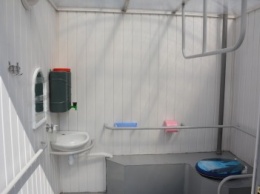 В Мариуполе появился уличный туалет для людей с ограниченными возмлжностями