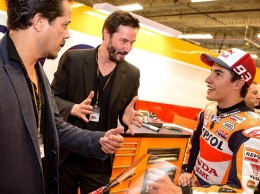 Киану Ривз: Марк Маркес - лев MotoGP, но Росси умен, а Лоренцо просто превосходен