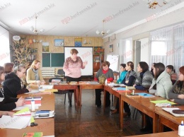 Бердянские педагоги осваивали технику киригами