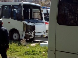 Число пострадавших в ДТП с двумя маршрутками в Симферополе выросло до 17 человек
