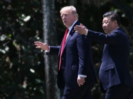 Глава Китая призвал к торговому сотрудничеству с США во время первой встречи с Трампом