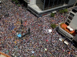 В Венесуэле проходят многотысячные антиправительственные демонстрации