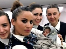 На борту рейса Turkish Airlines на высоте 13 км родилась девочка