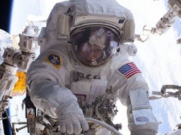 Астронавт Пегги Уитсон приняла командование экипажем МКС