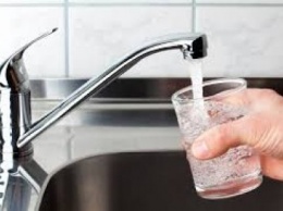 Чем грозит питьевая вода из-под крана и как себя обезопасить?