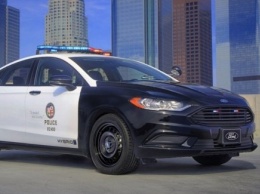 Ford представил полицейский гибридный седан Fusion Hybrid