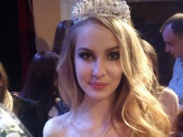 18-летняя София Калыш одела корону «Мисс Сумы 2017» (ФОТООТЧЕТ)