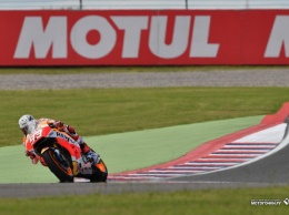 Honda не переживает за Маркеса: Стоунер взял титул MotoGP после аварии в Хересе