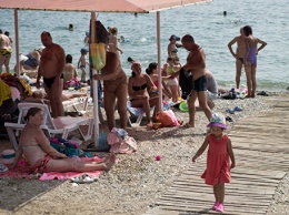 Аксенов недоволен тем, как готовят пляжи к курортному сезону